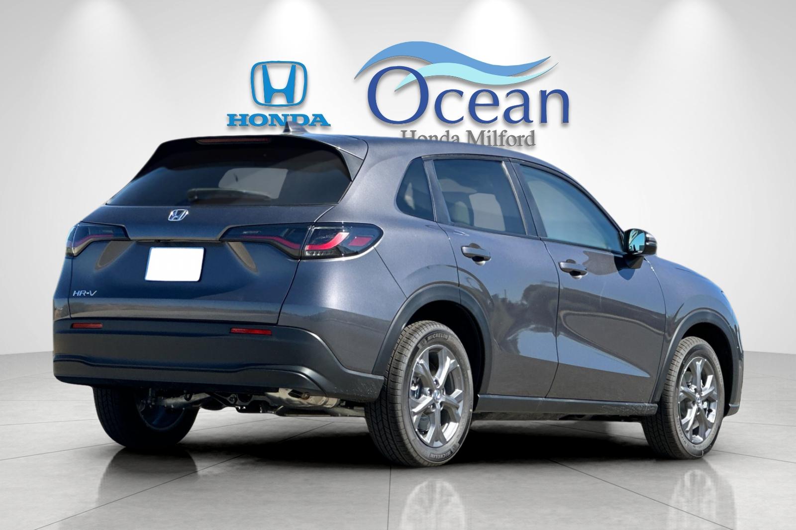 2026 Honda HR-V LX photo 4