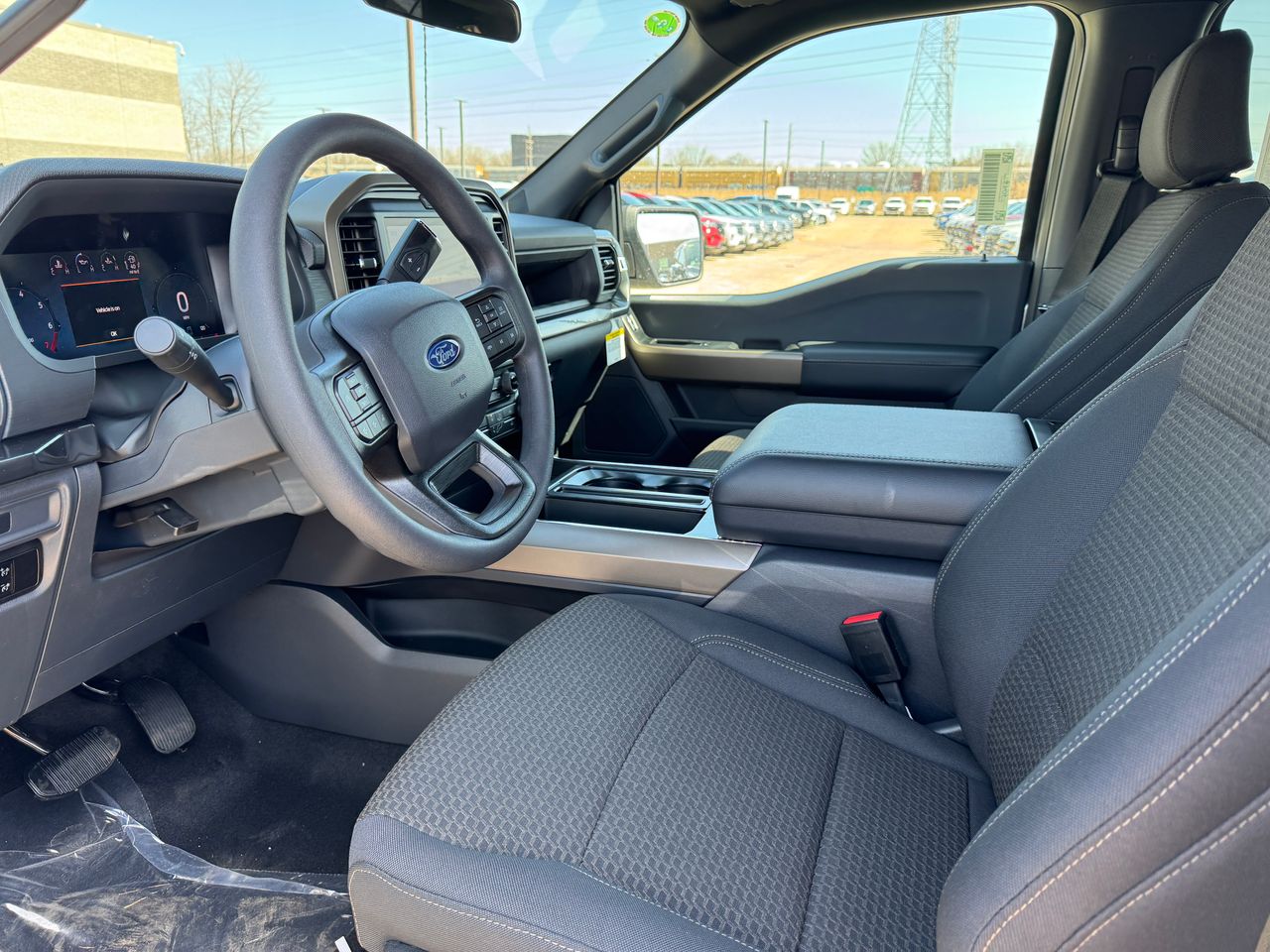 2025 Ford F-150 STX photo 4