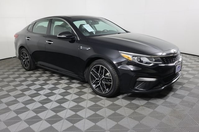 Used 2020 Kia Optima SE with VIN 5XXGT4L35LG432198 for sale in Kansas City