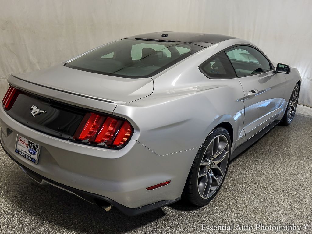 2017 FORD MUSTANG - Image 8