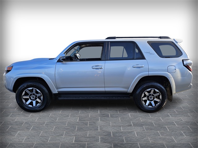 2024 Toyota 4Runner TRD Off-Road Premium photo 4