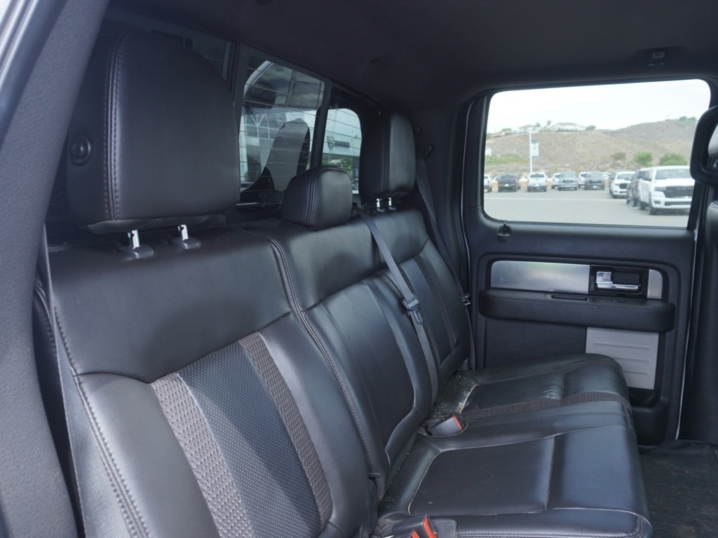 2013 Ford F-150 SVT Raptor photo 21