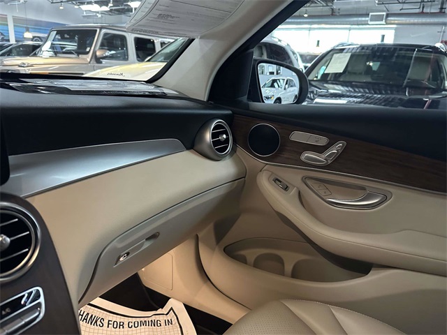 2022 Mercedes Benz GLC 300 4MATIC photo 21