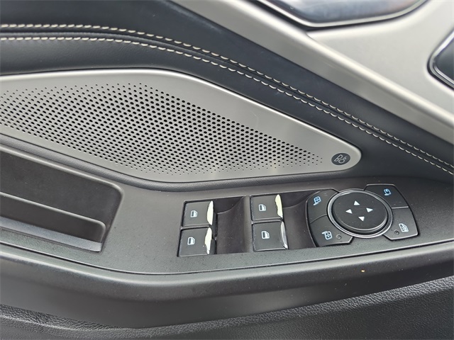 2020 Ford Explorer ST photo 28