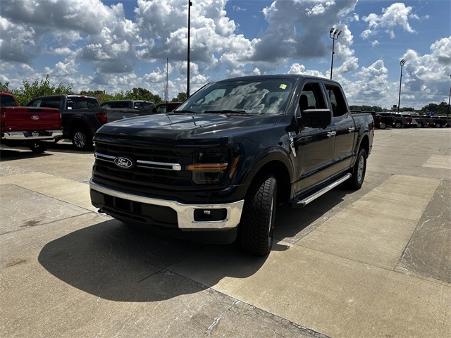 2024 Ford F-150 XLT photo 4
