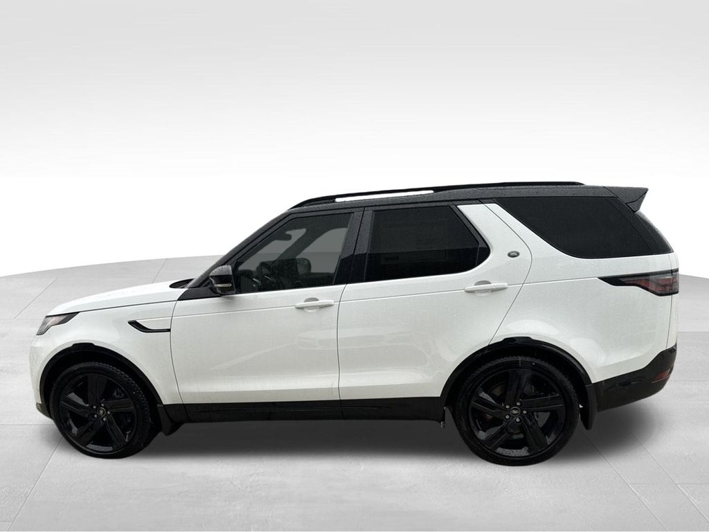 2024 Land Rover Discovery SE photo 3
