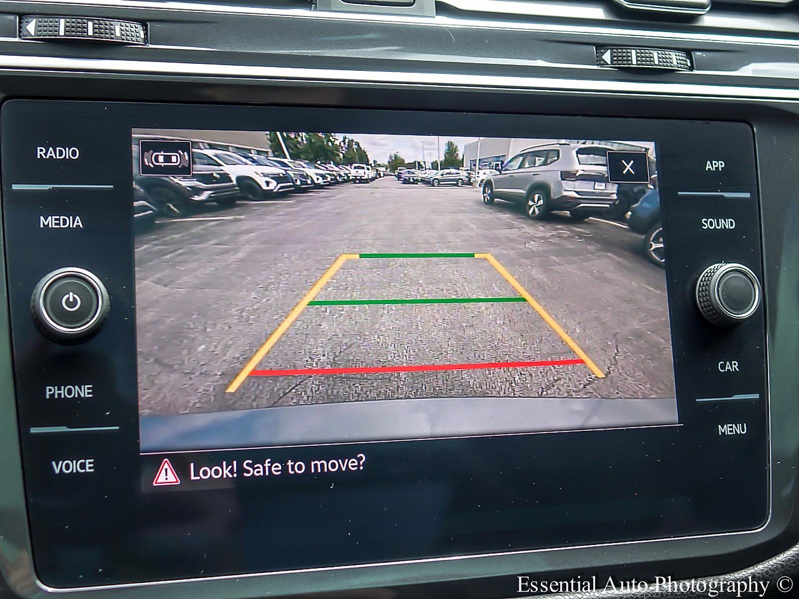 2024 VOLKSWAGEN TIGUAN - Image 16