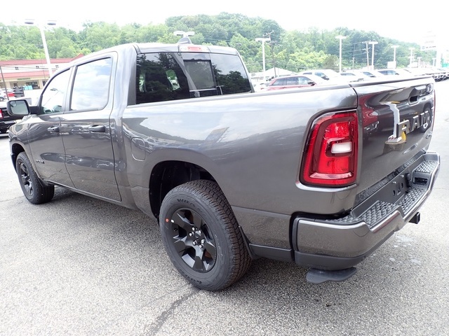 2025 Ram 1500 Tradesman photo 3