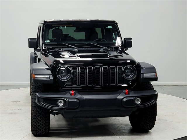 2025 Jeep Wrangler Rubicon photo 2