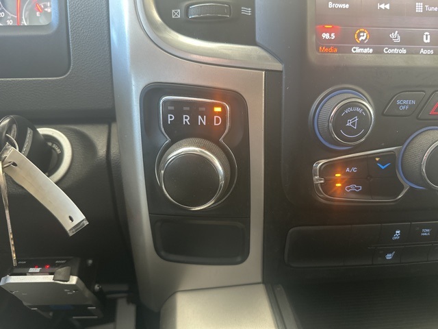 2020 Ram 1500 Classic SLT photo 10
