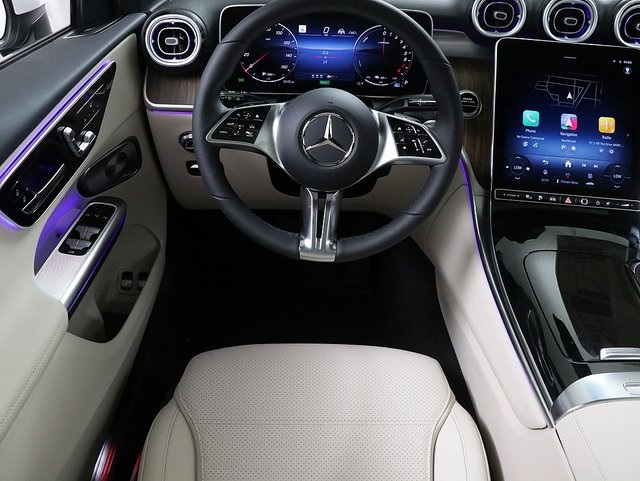 2025 Mercedes Benz GLC 350e 4MATIC photo 3