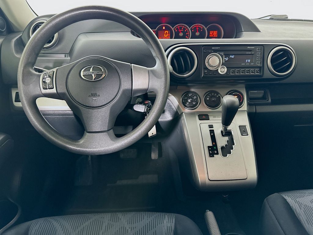 2011 Scion xB Base photo 19