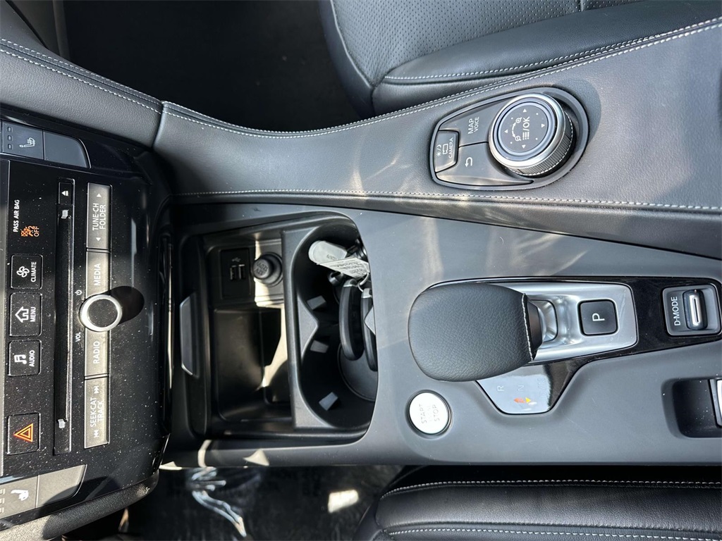 2019 Infiniti QX50 Essential photo 18