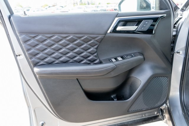 2023 Mitsubishi Outlander SEL photo 14