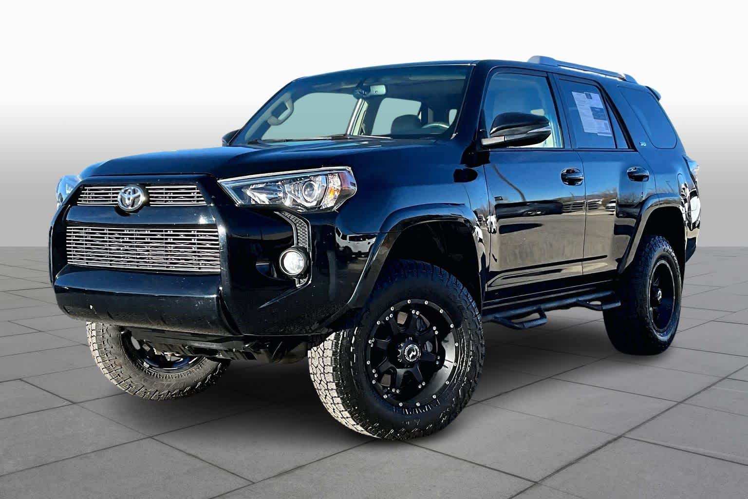 2017 Toyota 4Runner SR5 Premium's photo