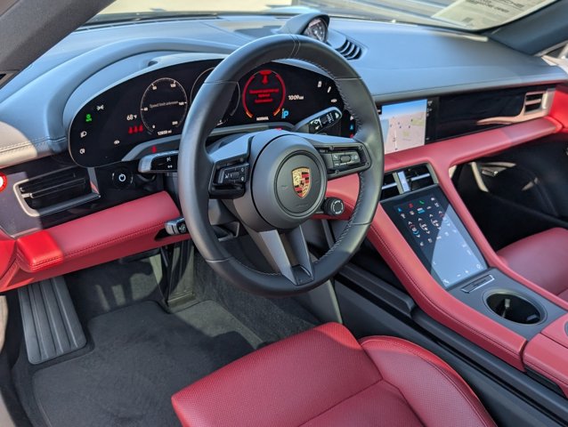 2024 Porsche Taycan photo 4