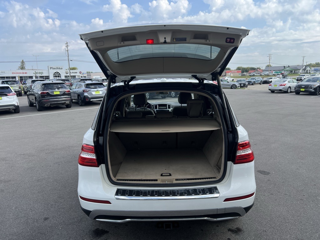 2015 Mercedes Benz ML 350 4MATIC photo 16