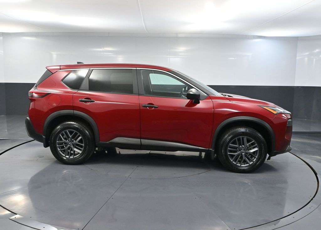 2023 Nissan Rogue S photo 3