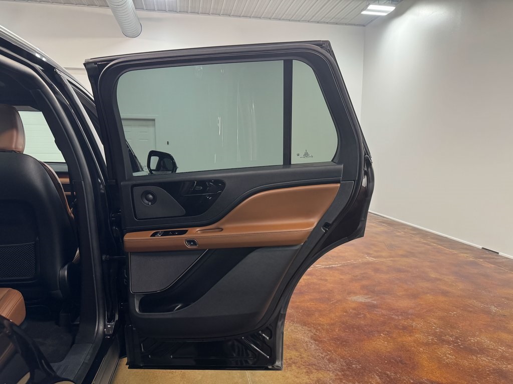 2022 Lincoln Aviator Reserve photo 58