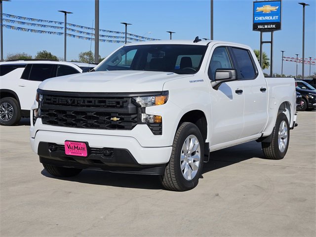 2026 Chevrolet Silverado 1500 Custom photo 2