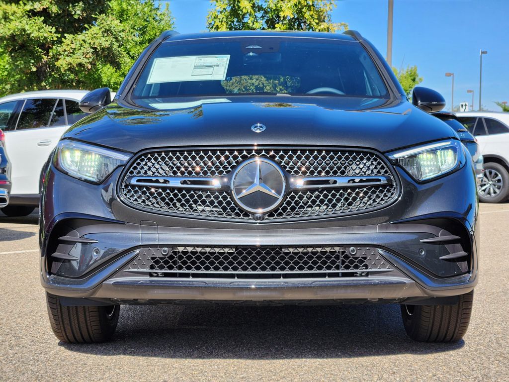 2026 Mercedes Benz GLC 300 4MATIC photo 3
