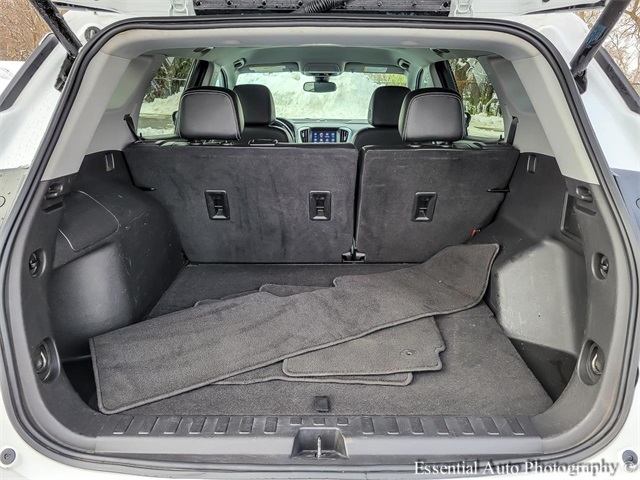 2023 GMC TERRAIN - Image 27