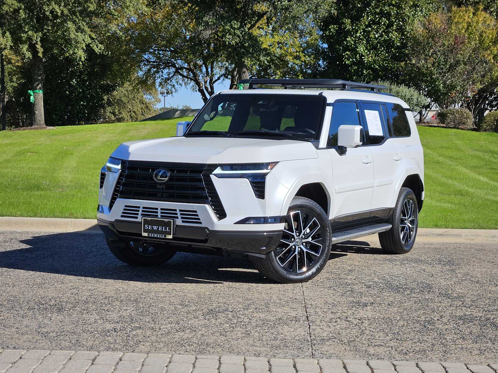 2025 Lexus GX Premium's photo