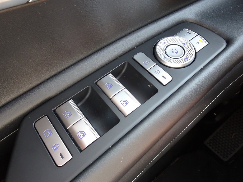2024 Genesis GV80 3.5T Advanced photo 17