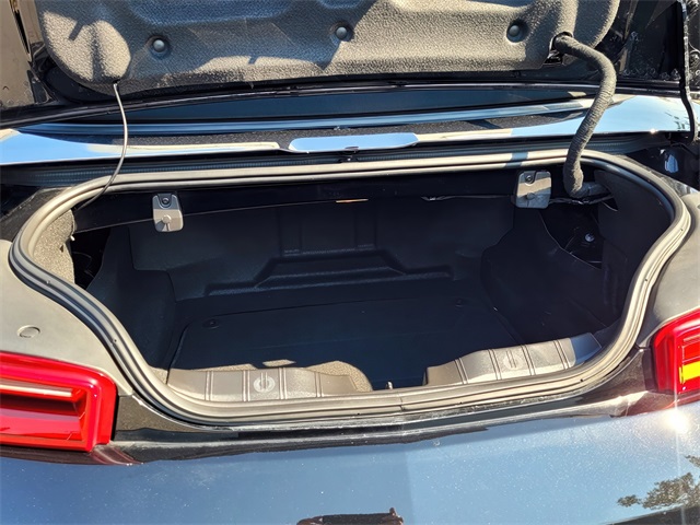 2018 Chevrolet Camaro 2LT photo 6