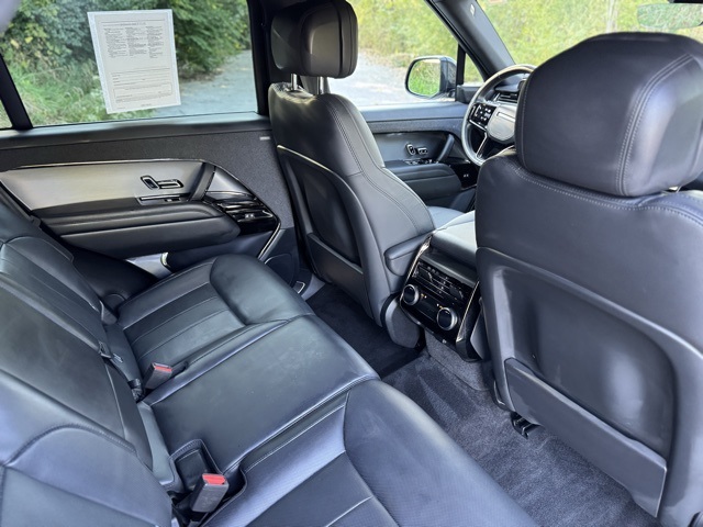 2024 Land Rover Range Rover Sport SE photo 18