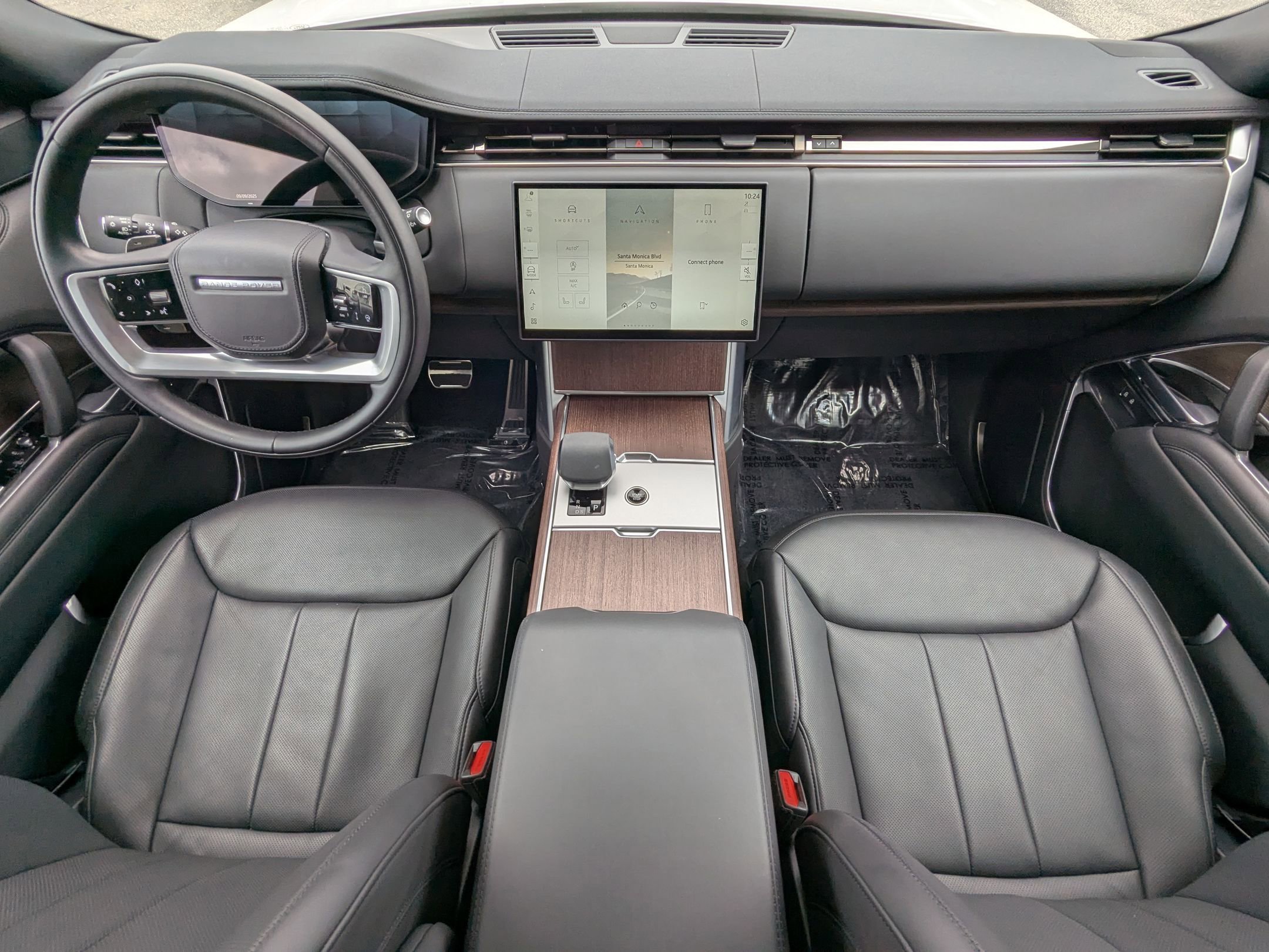 2025 Land Rover Range Rover SE photo 17