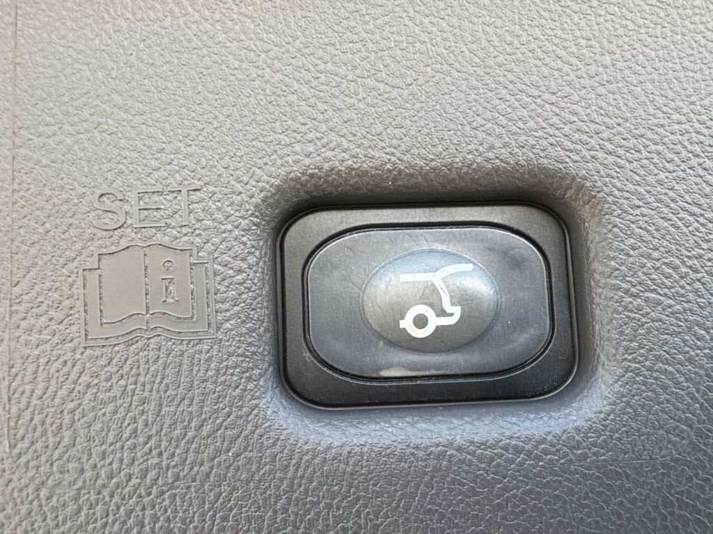 2019 Lincoln Nautilus Reserve photo 18