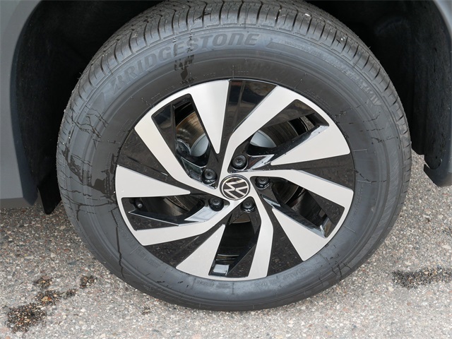 2025 Volkswagen Tiguan S photo 3