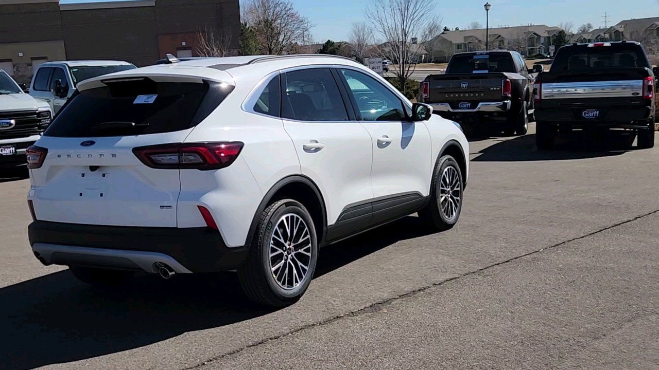 2025 Ford Escape Plug-In Hybrid photo 8