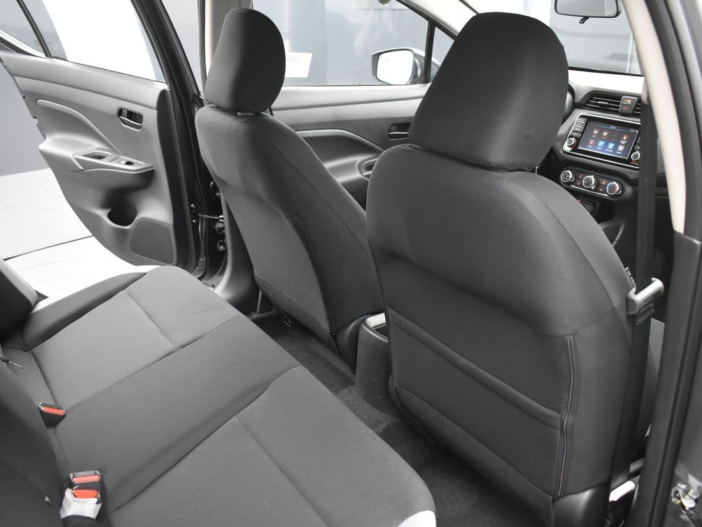 2025 Nissan Versa 1.6 S photo 17