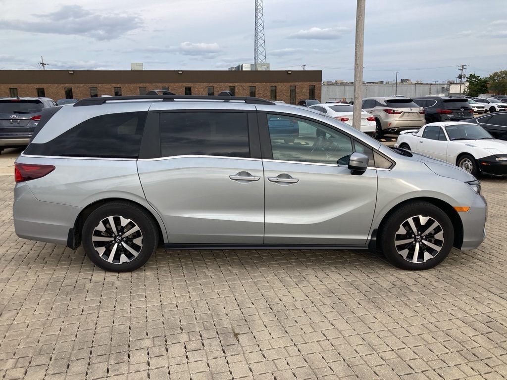 2025 Honda Odyssey EX-L photo 4