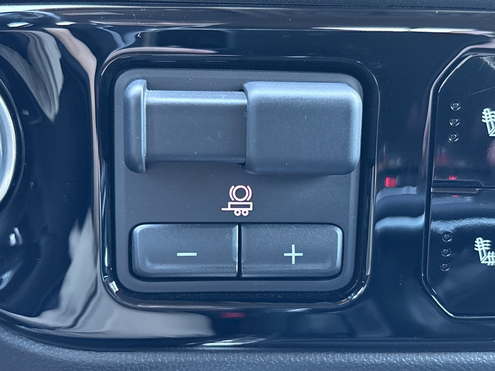 2023 Chevrolet Silverado 1500 RST photo 11