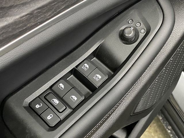 2025 Jeep Grand Cherokee Limited photo 31