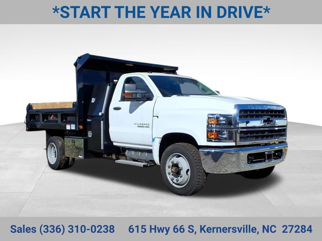 2024 Chevrolet Silverado WT's photo