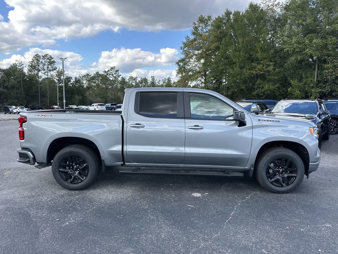 2026 Chevrolet Silverado 1500 RST photo 3