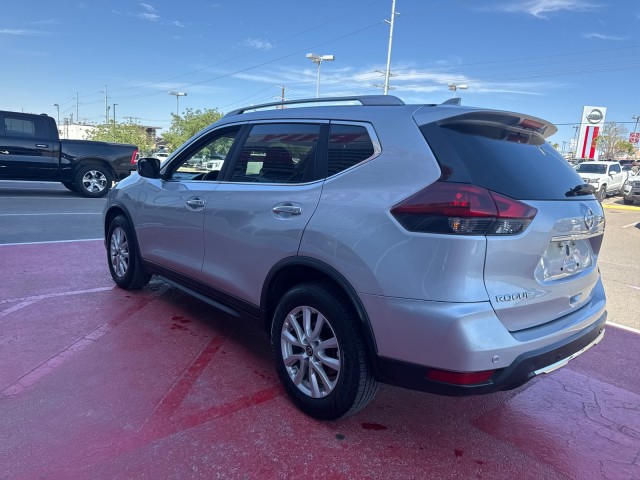 Used 2020 Brilliant Silver Metallic Nissan SV image 14