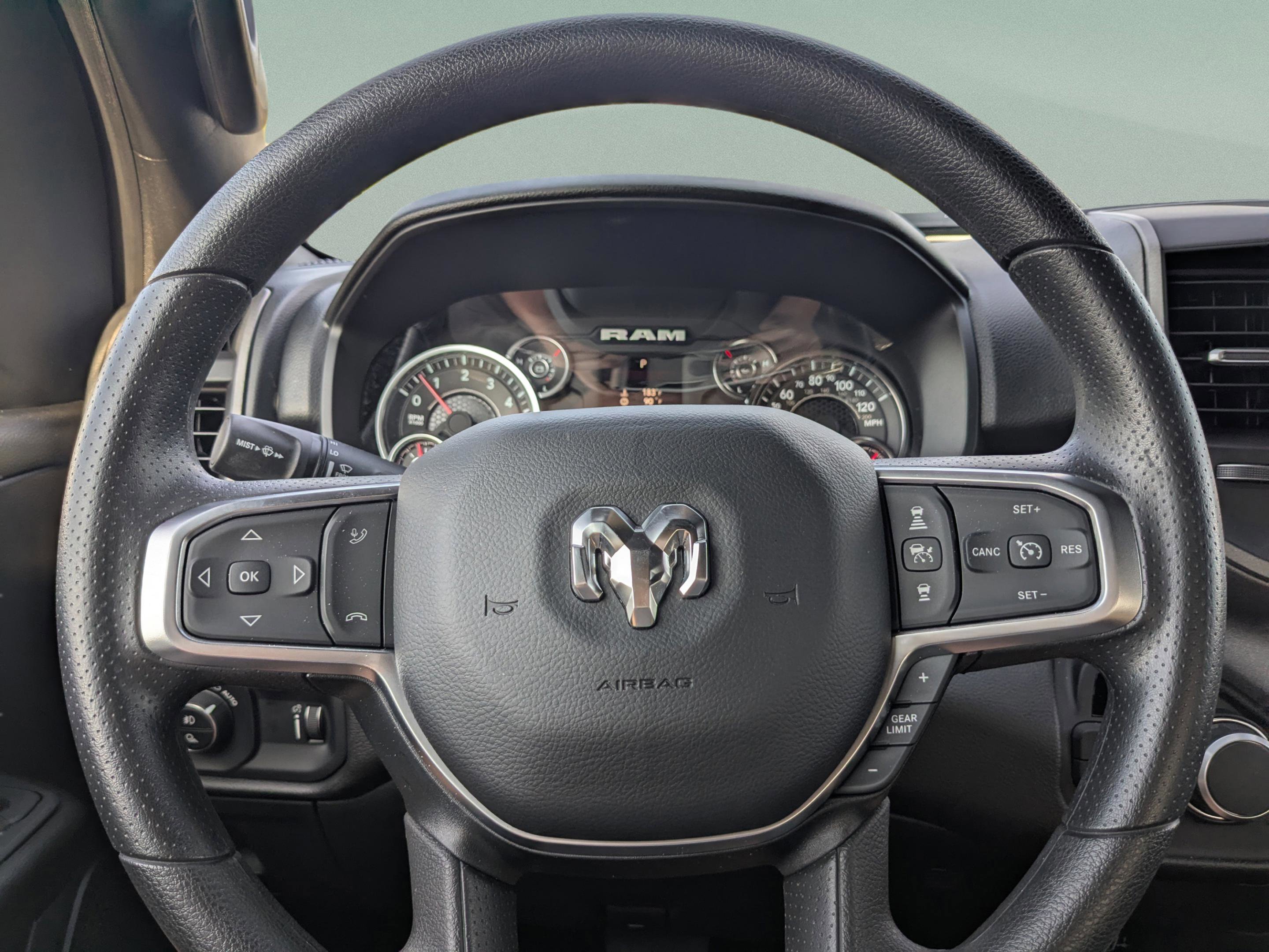 2025 Ram 1500 Tradesman photo 13