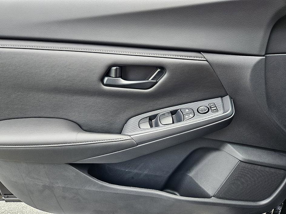 2025 Nissan Sentra S photo 28
