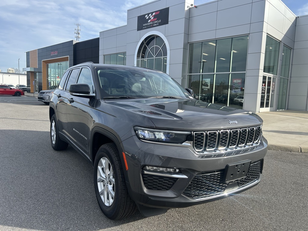 2023 Jeep Grand Cherokee Limited's photo