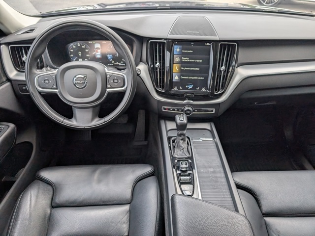 2019 Volvo XC60 T5 Momentum photo 10