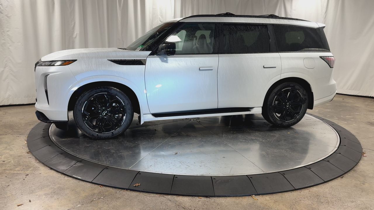 2026 Infiniti QX80 Sensory photo 2