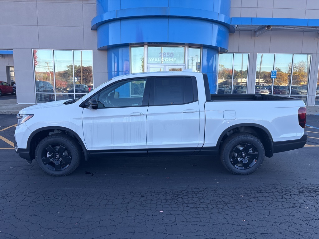 2026 Honda Ridgeline Black Edition's photo