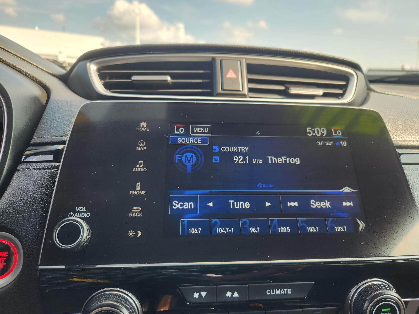 2022 Honda CR-V Touring photo 18