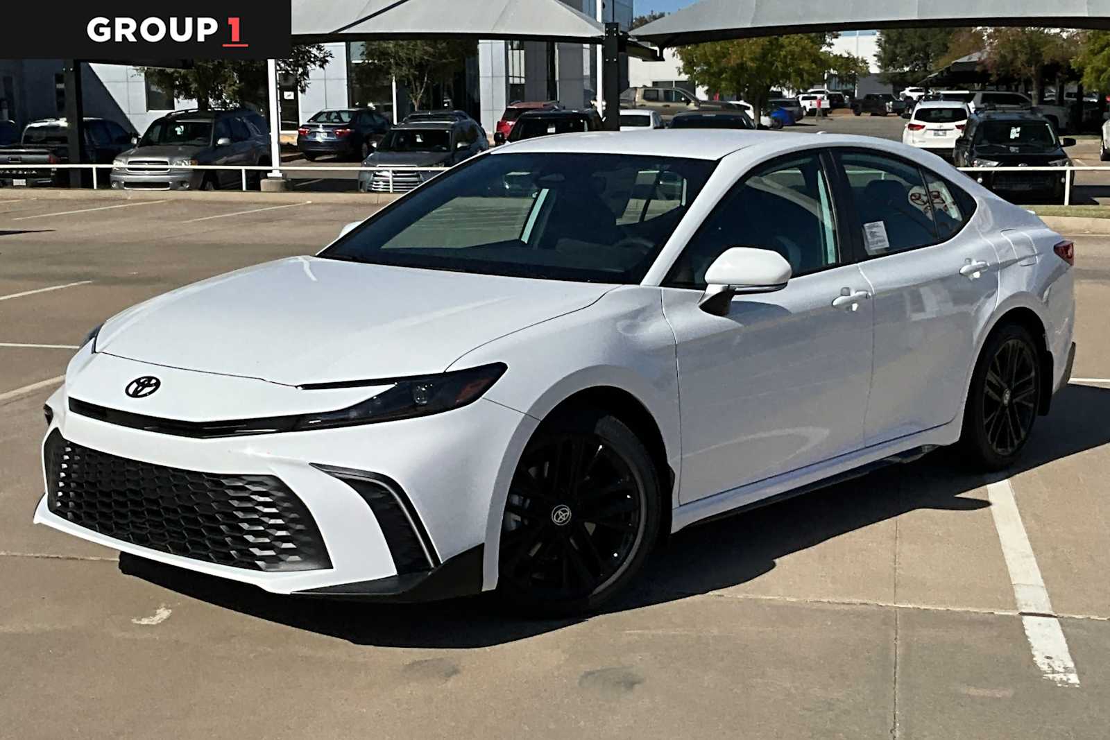 2026 Toyota Camry SE's photo