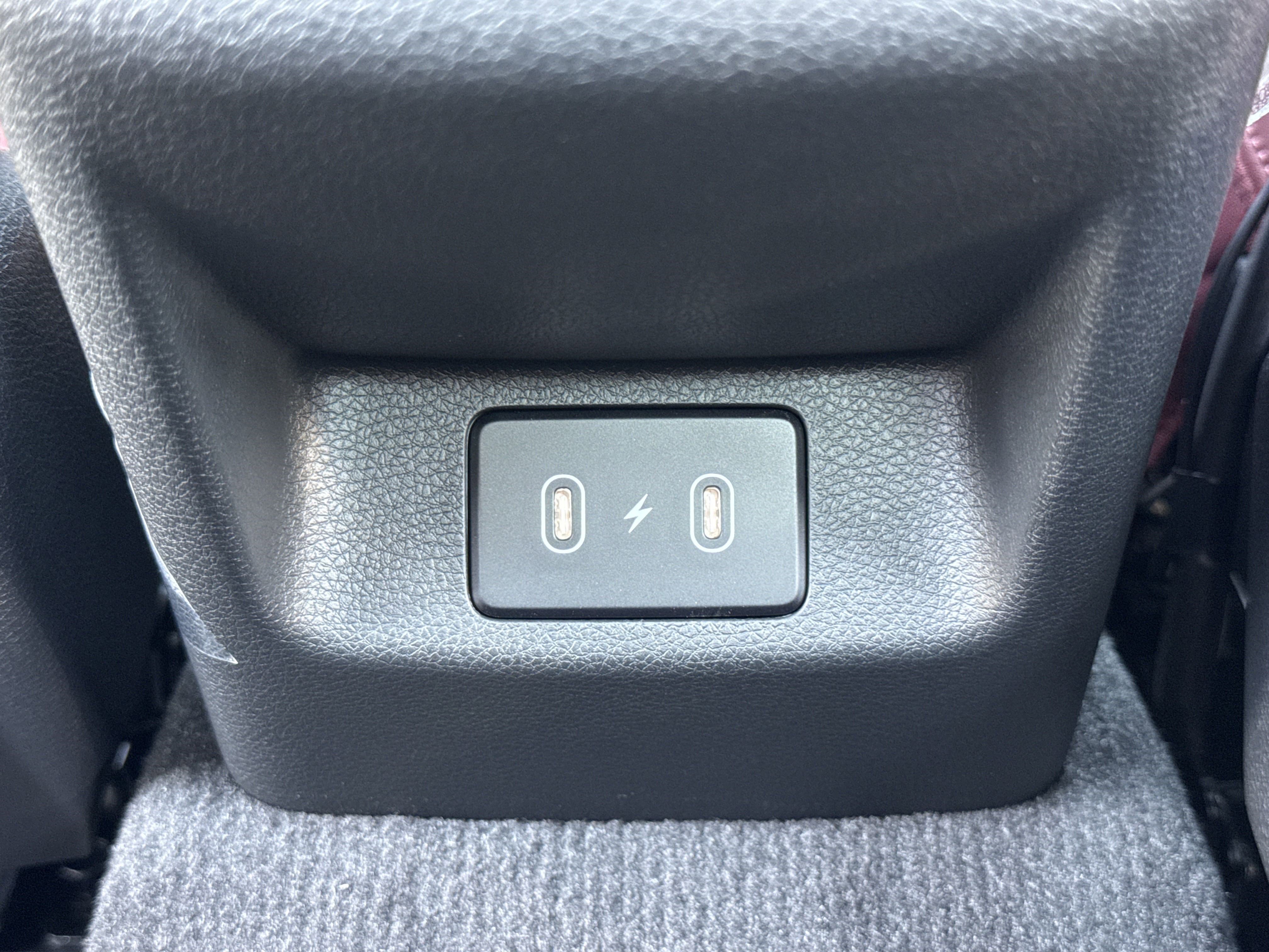 2026 Kia K5 GT-Line photo 4
